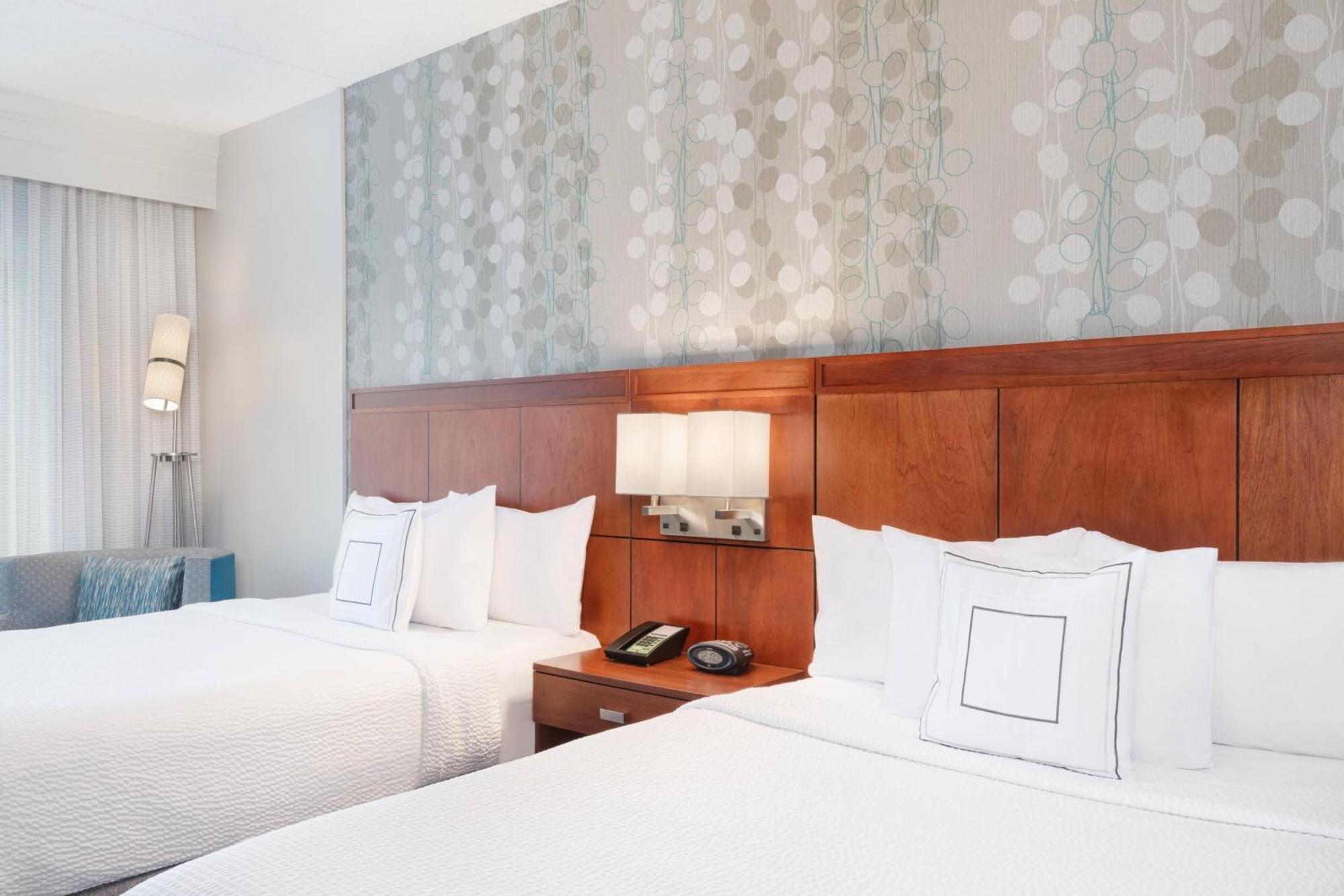Courtyard By Marriott Pittsburgh Washington Meadow Lands Hotel Exterior foto