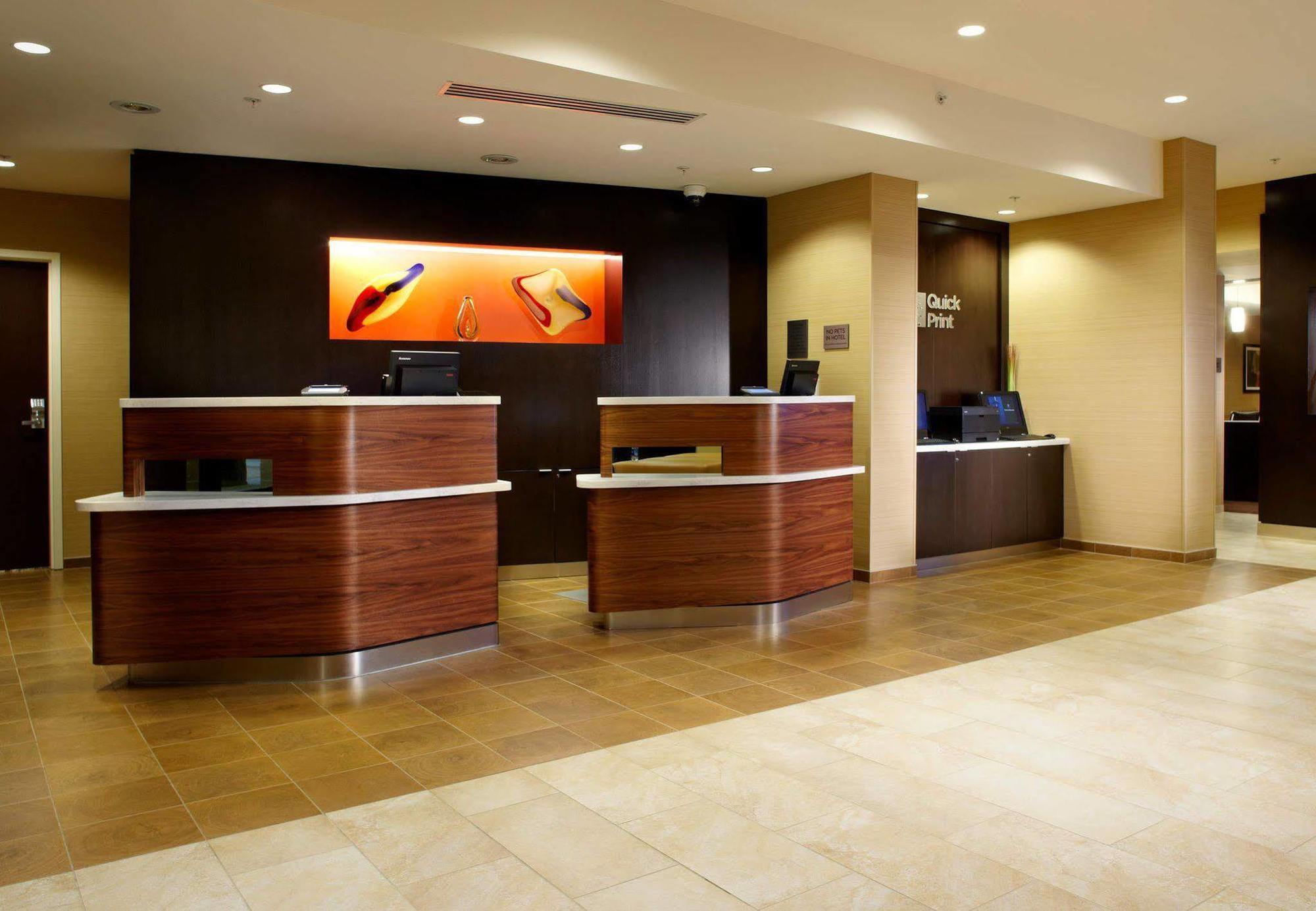 Courtyard By Marriott Pittsburgh Washington Meadow Lands Hotel Exterior foto